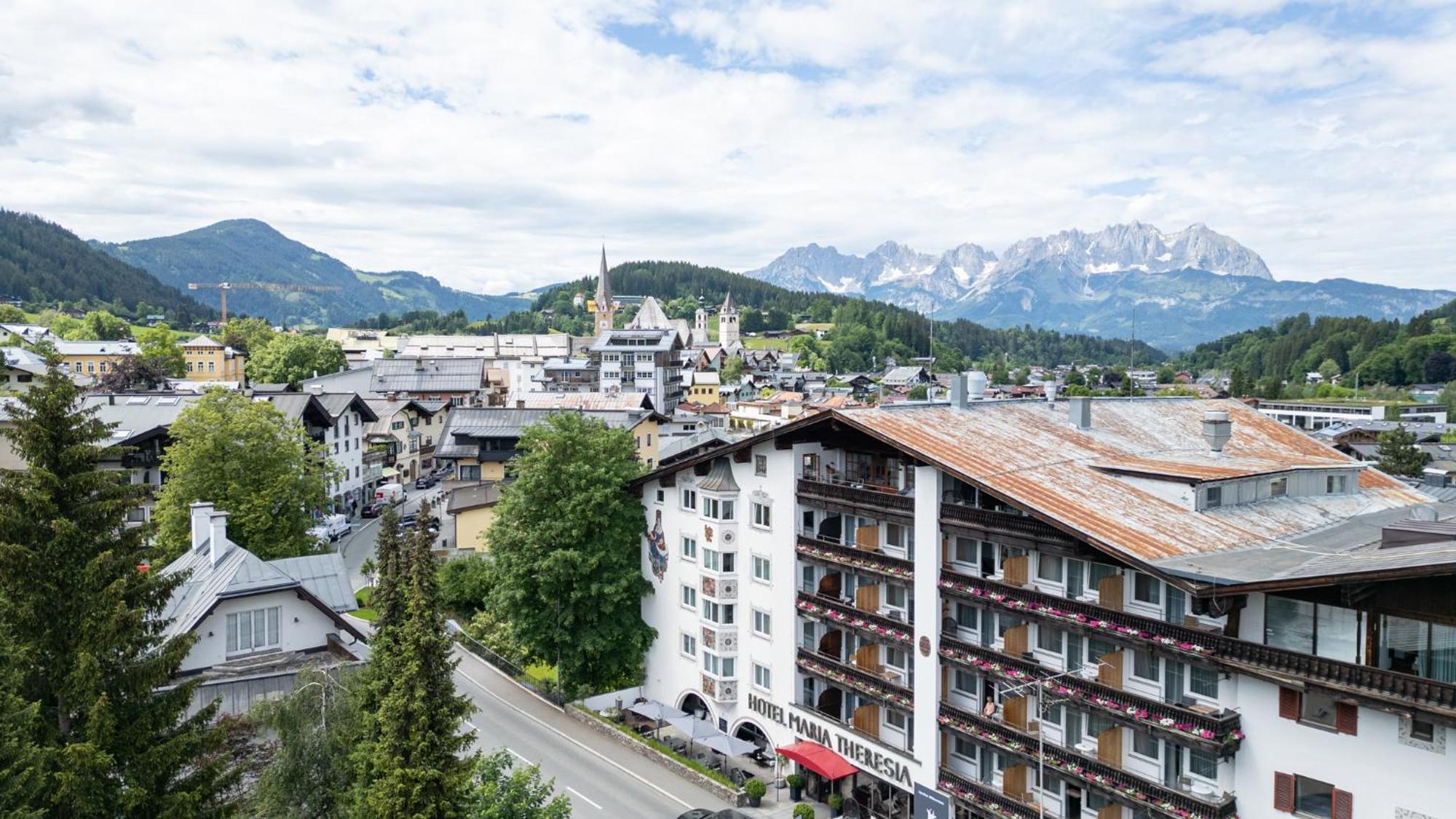 Q! Hotel Maria Theresia Kitzbühel Esterno foto